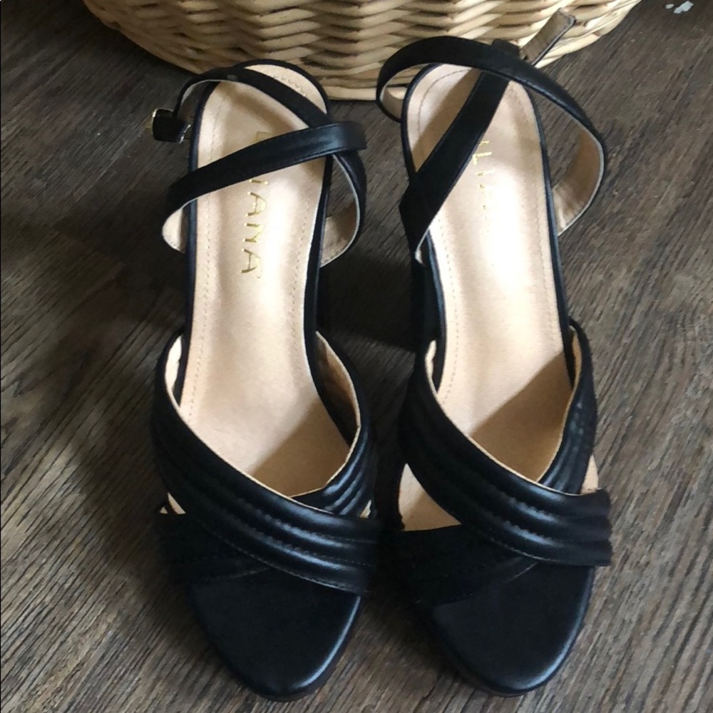 Strappy box heels